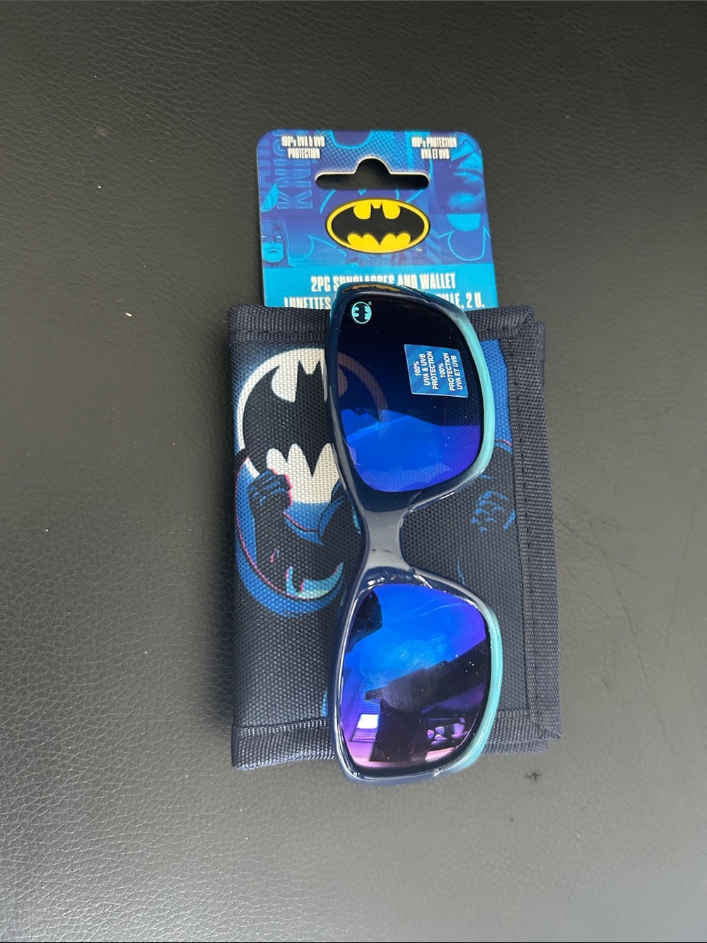 NEW 🆕 Batman Blue Mirrored Kids Sunglasses with wallet set 3+
